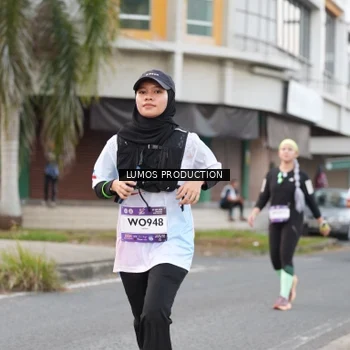 Runner Photo 7996531