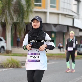 Runner Photo 7996537