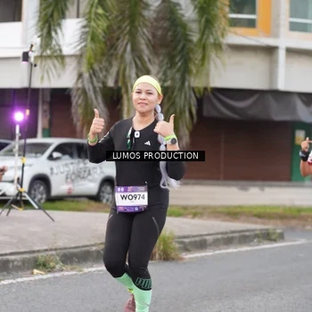 Runner Photo 7996575