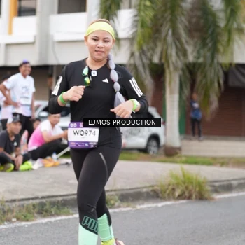 Runner Photo 7996591