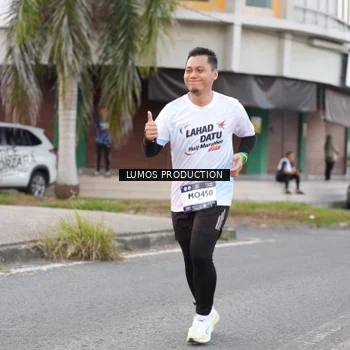 Runner Photo 7996615