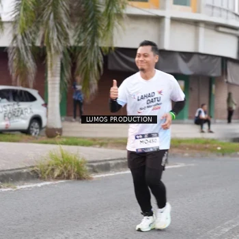 Runner Photo 7996616