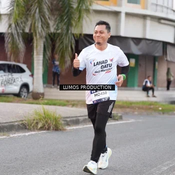 Runner Photo 7996618