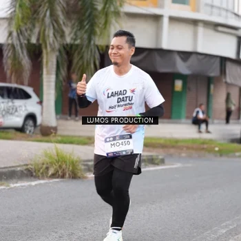 Runner Photo 7996623