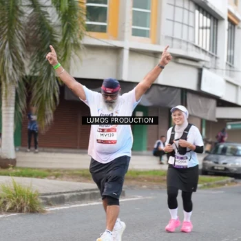 Runner Photo 7996631