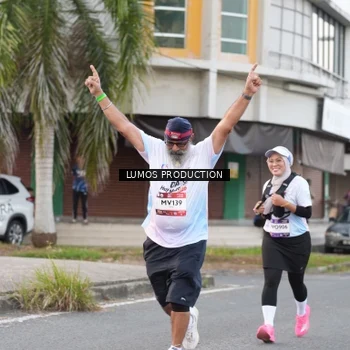 Runner Photo 7996637