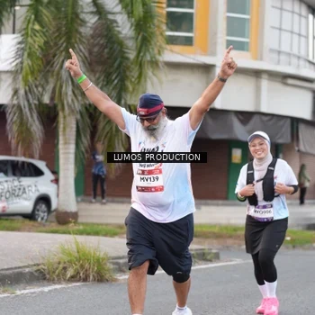 Runner Photo 7996644
