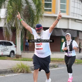 Runner Photo 7996646