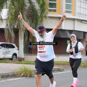Runner Photo 7996648