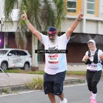 Runner Photo 7996651