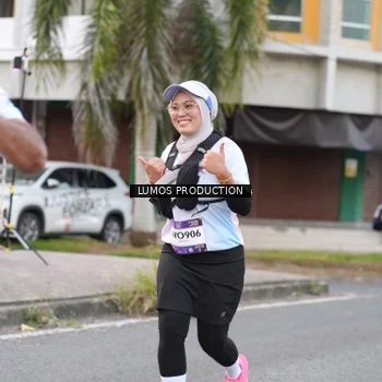 Runner Photo 7996663