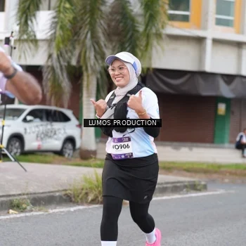 Runner Photo 7996664