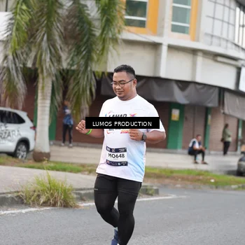 Runner Photo 7996691