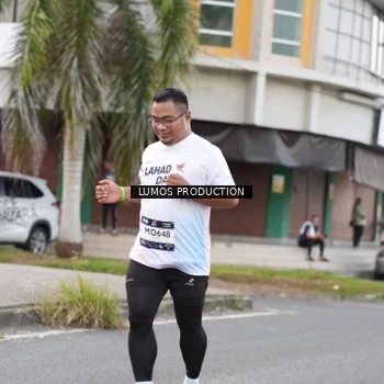 Runner Photo 7996692