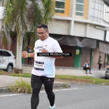 Runner Photo 7996697