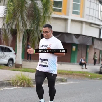 Runner Photo 7996698