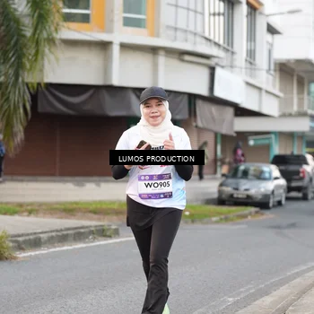 Runner Photo 7996703