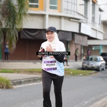 Runner Photo 7996706