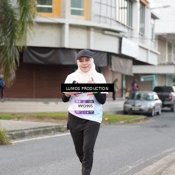 Runner Photo 7996709