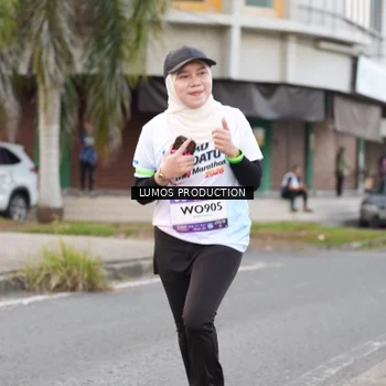 Runner Photo 7996712
