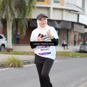 Runner Photo 7996716
