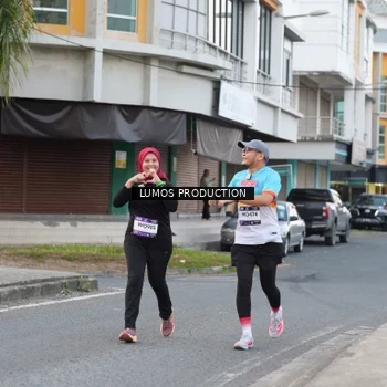 Runner Photo 7996722