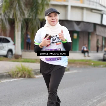 Runner Photo 7996725