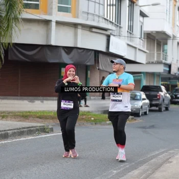 Runner Photo 7996732