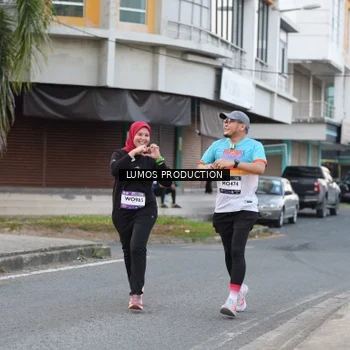 Runner Photo 7996733
