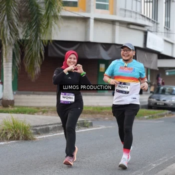Runner Photo 7996740