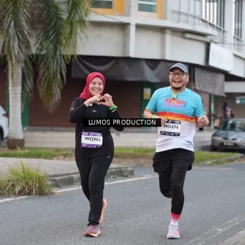 Runner Photo 7996742