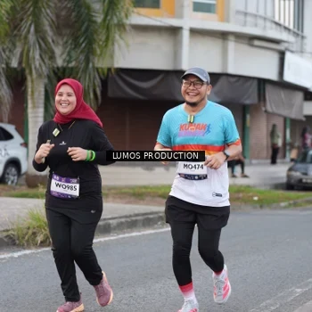Runner Photo 7996753