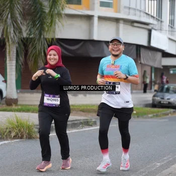 Runner Photo 7996758