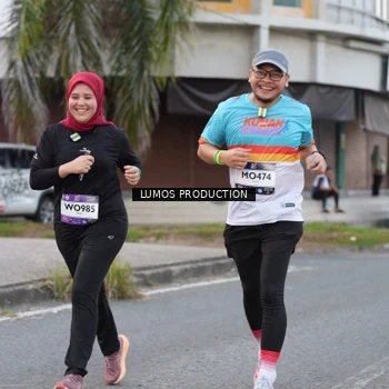Runner Photo 7996761