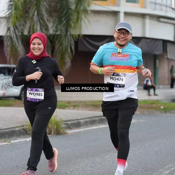 Runner Photo 7996762