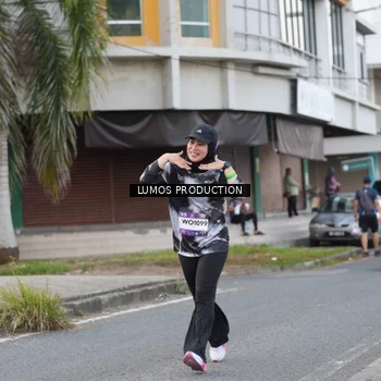 Runner Photo 7996777