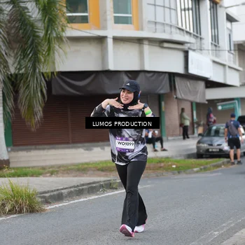 Runner Photo 7996779