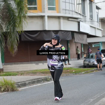 Runner Photo 7996780