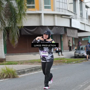 Runner Photo 7996782