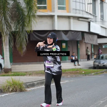 Runner Photo 7996787