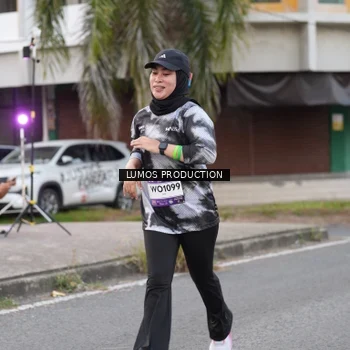 Runner Photo 7996790