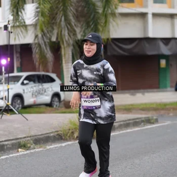 Runner Photo 7996792