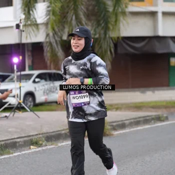 Runner Photo 7996793