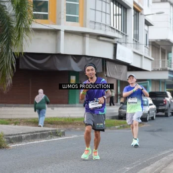 Runner Photo 7996827