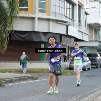 Runner Photo 7996829