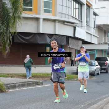 Runner Photo 7996835