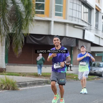 Runner Photo 7996836