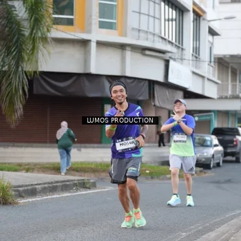 Runner Photo 7996837