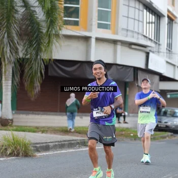 Runner Photo 7996839