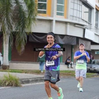 Runner Photo 7996846